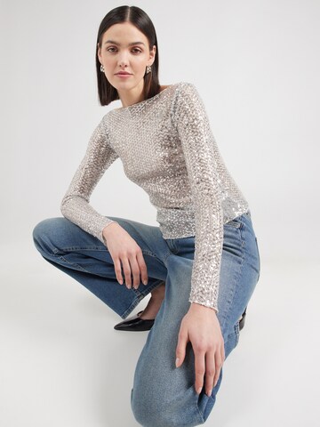 Gina Tricot Μπλουζάκι σε ασημί: μπροστά