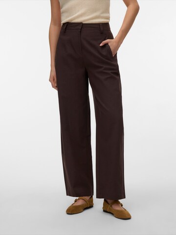 Regular Pantalon 'VMSELMA' VERO MODA en marron : devant