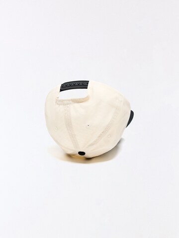 Bershka Cap 'ODD' in Beige