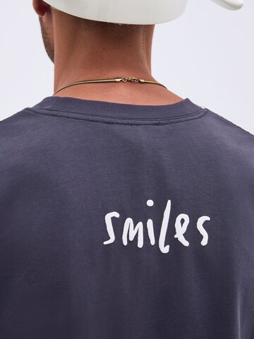 T-Shirt 'Joel' Smiles en gris