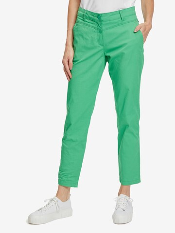 Betty & Co Regular Pants in Green: front