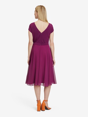 Robe de cocktail Vera Mont en rose