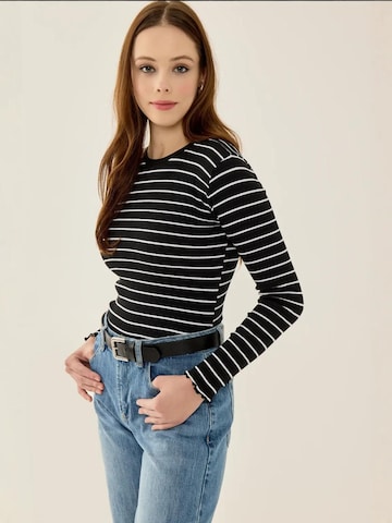 Hiccup Shirt in Black