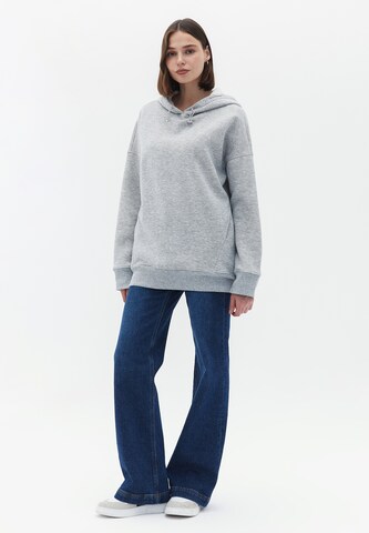 OXXO Sweatshirt in Grau