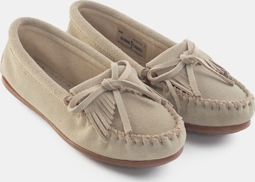 Minnetonka Moccasin 'Kilty' in Beige