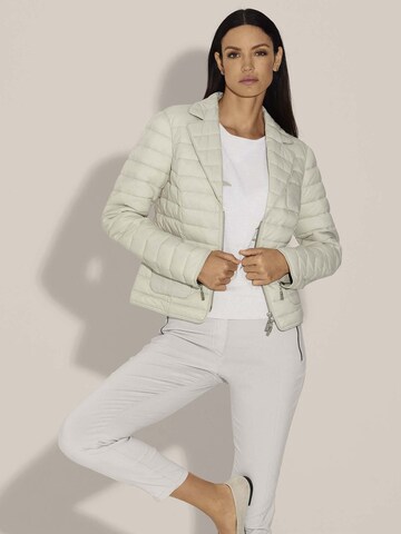 MADELEINE Tussenjas in Beige: voorkant