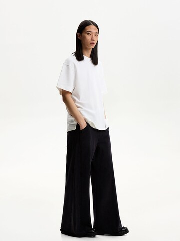 Wide leg Pantaloni di Bershka in nero: frontale