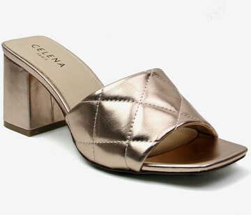 Celena Mules 'Cacie' in Gold