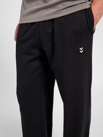 Hummel Regular Sportbroek in Zwart