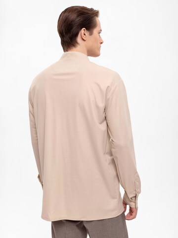 Coupe regular Chemise Antioch en beige