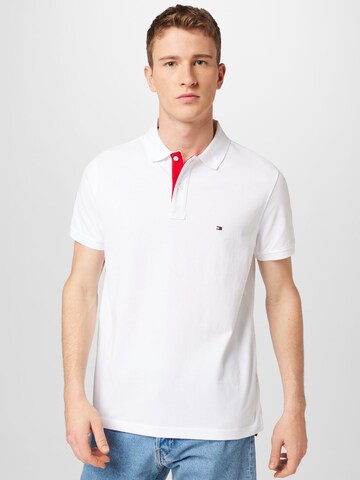 T-Shirt TOMMY HILFIGER en blanc : devant