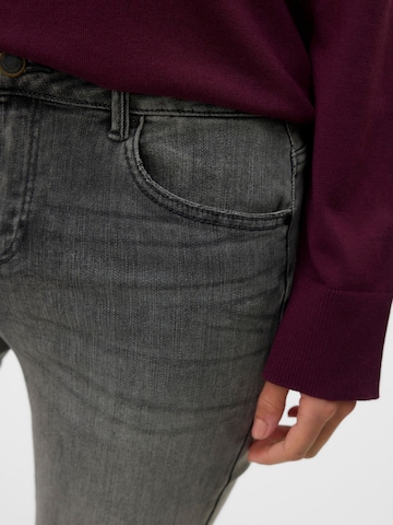 VERO MODA - regular Vaquero 'VMFlash' en gris