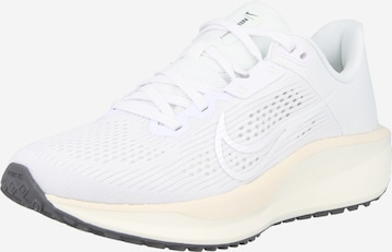 Chaussure de course 'Quest 6' NIKE en blanc : devant