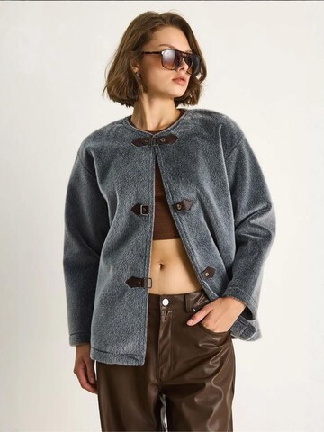 Bianco Lucci Between-Season Jacket in Grey