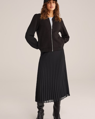 WE Fashion Демисезонная куртка в Черный