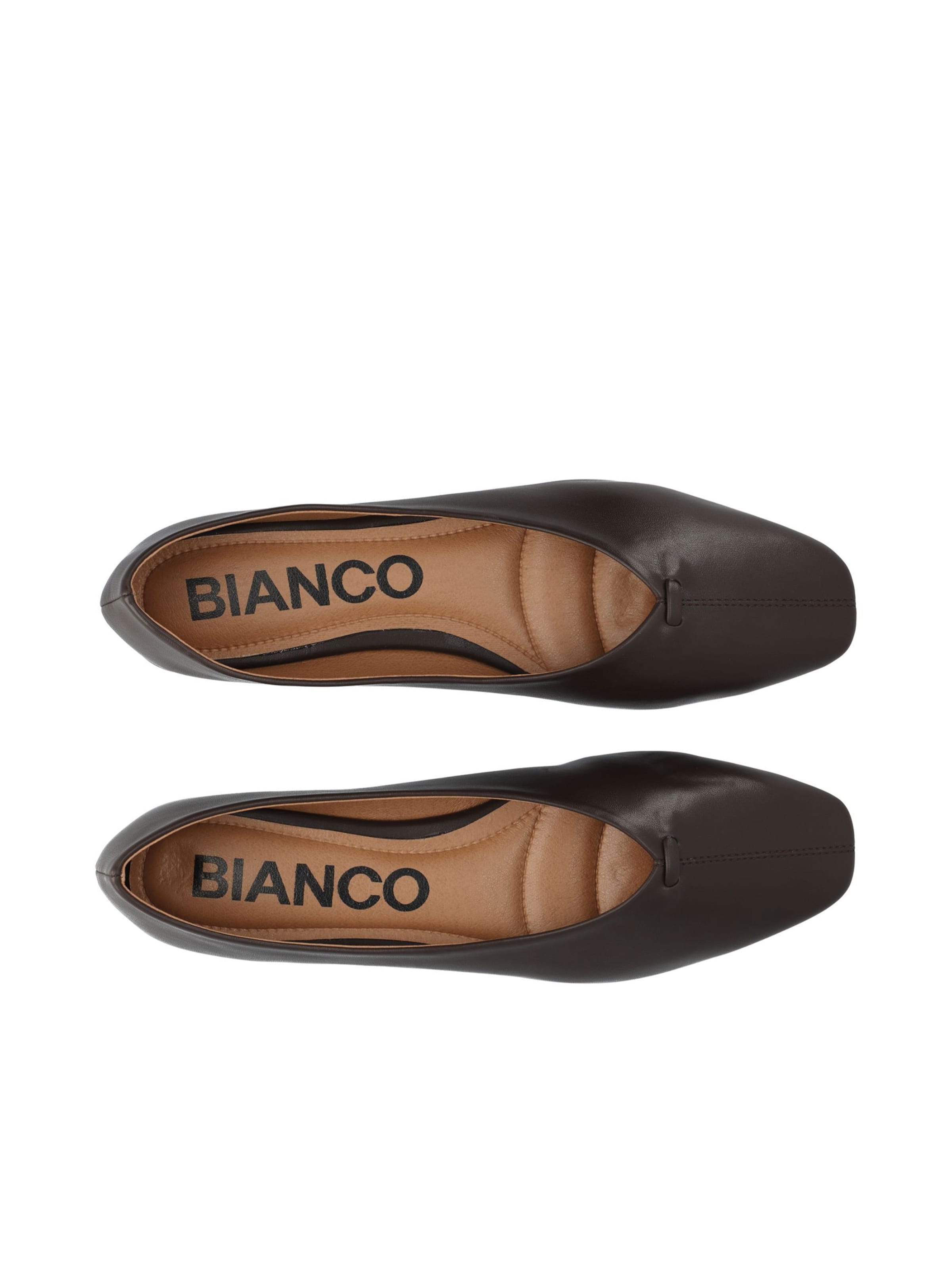 Ballerina di Bianco in marrone