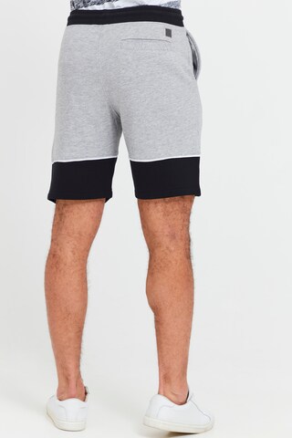 !Solid Regular Shorts 'Debber' in Grau