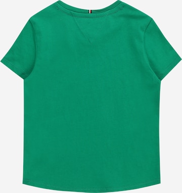 TOMMY HILFIGER Regular T-Shirt 'ESSENTIAL' in Grün