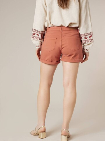 Regular Pantalon 'Cerise' Deeluxe en orange