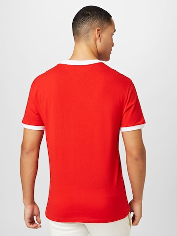 Tommy Jeans T-shirt i röd