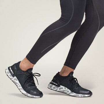 ADIDAS BY STELLA MCCARTNEY - Zapatillas de running 'Ultraboost DNA' en negro