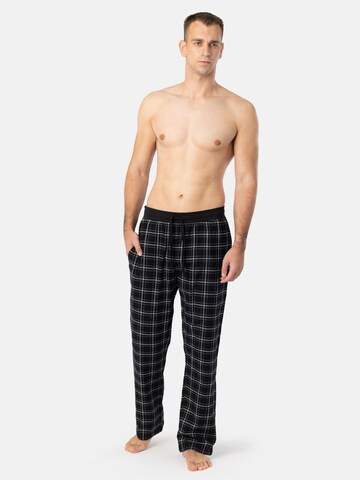 Pantaloncini da pigiama 'Pantoneclo Men’s Night Wear Long Pajama' di PANTONECLO in nero: frontale