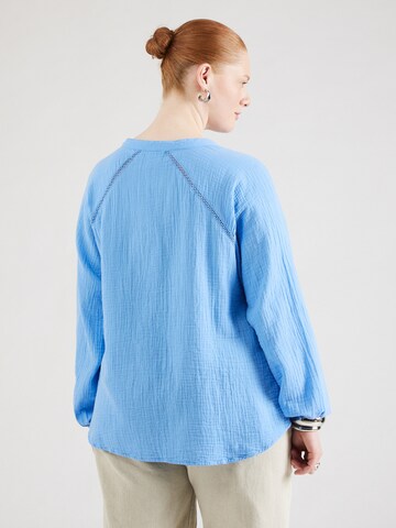 ONLY Carmakoma - Blusa 'THYRA' en azul