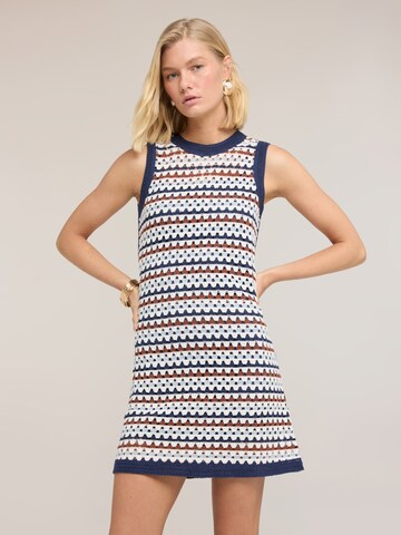 Robe MOTIVI en bleu