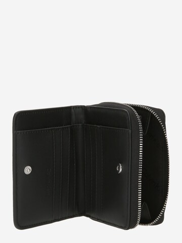 Porte-monnaies 'Must' Calvin Klein en noir