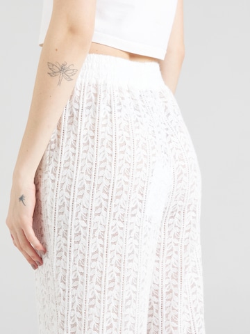 Loosefit Pantaloni 'Mona' de la A-VIEW pe alb
