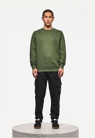 Weekend Offender Sweatshirt 'Ferrer' in Green