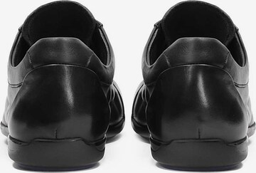 Sneaker low de la Kazar pe negru