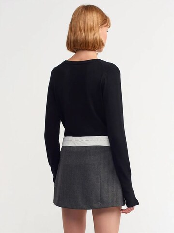 Dilvin Skirt in Grey