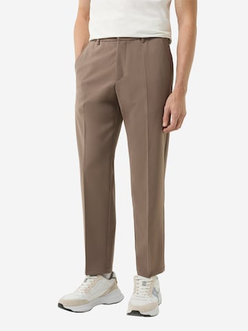BOGNER Regular Bügelfaltenhose 'Marcus' in Braun