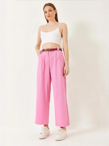 Wide leg Pantaloni con pieghe di Bianco Lucci in rosa
