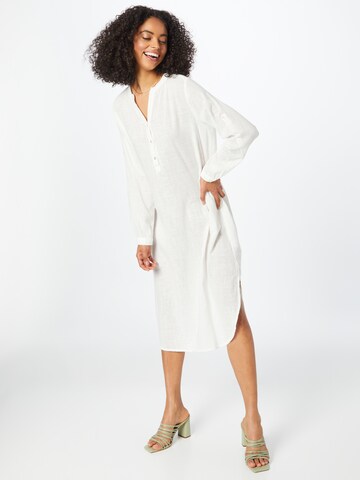 b.young Shirt Dress in White: front