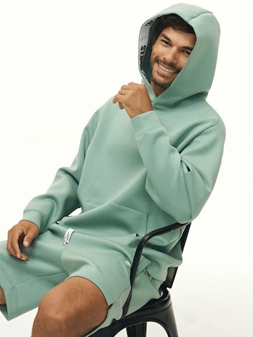 Pullover 'RECREATION Scuba Hoodie' di DRILLS Apparel in verde