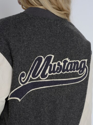 MUSTANG Between-season jacket in Beige