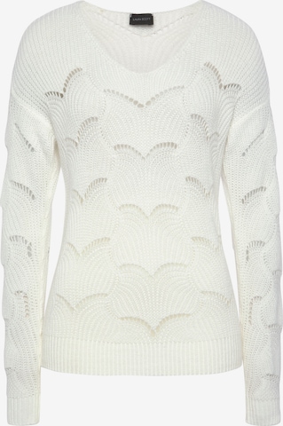 LAURA SCOTT Sweater in White: front