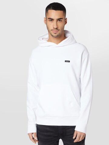 Sweat-shirt Calvin Klein en blanc : devant