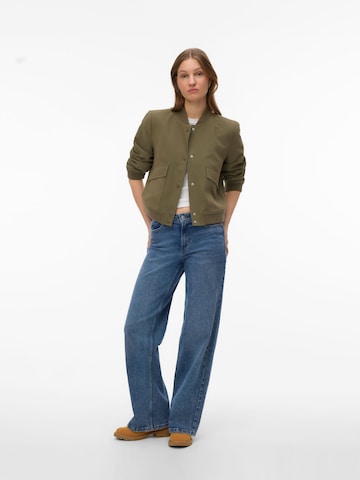 Veste mi-saison 'VMAmala' VERO MODA en vert