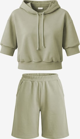 Vivisence Sweatsuit '9210kmpl' in Green: front