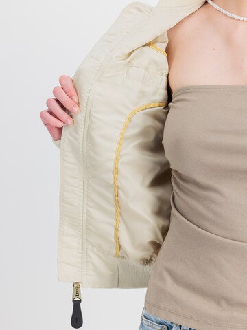 ALPHA INDUSTRIES Демисезонная куртка 'MA-1 VF LW' в Бежевый