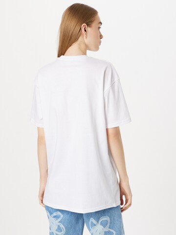 T-shirt Nasty Gal en blanc