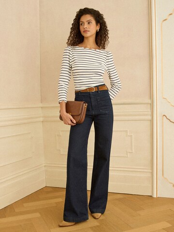 Tricou de la love & roses pe bej