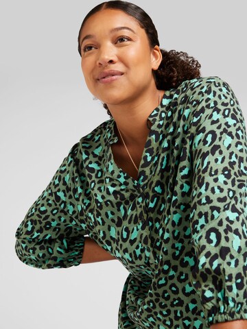 ONLY Carmakoma Blouse 'CARBABOOST' in Green
