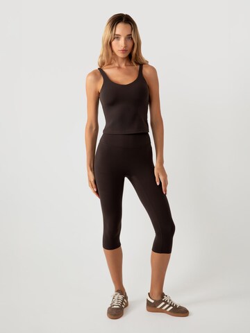 YO-GAYA Skinny Leggings in Bruin