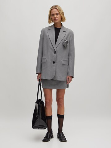 Blazer 'Kainoa' di EDITED in grigio