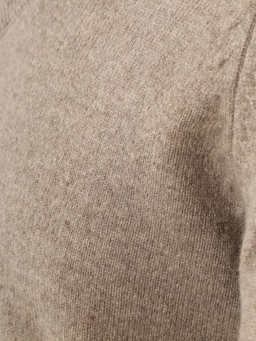Steppin' out Sweater in Beige