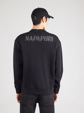 NAPAPIJRI Суичър 'B-UMBRA' в черно: отпред